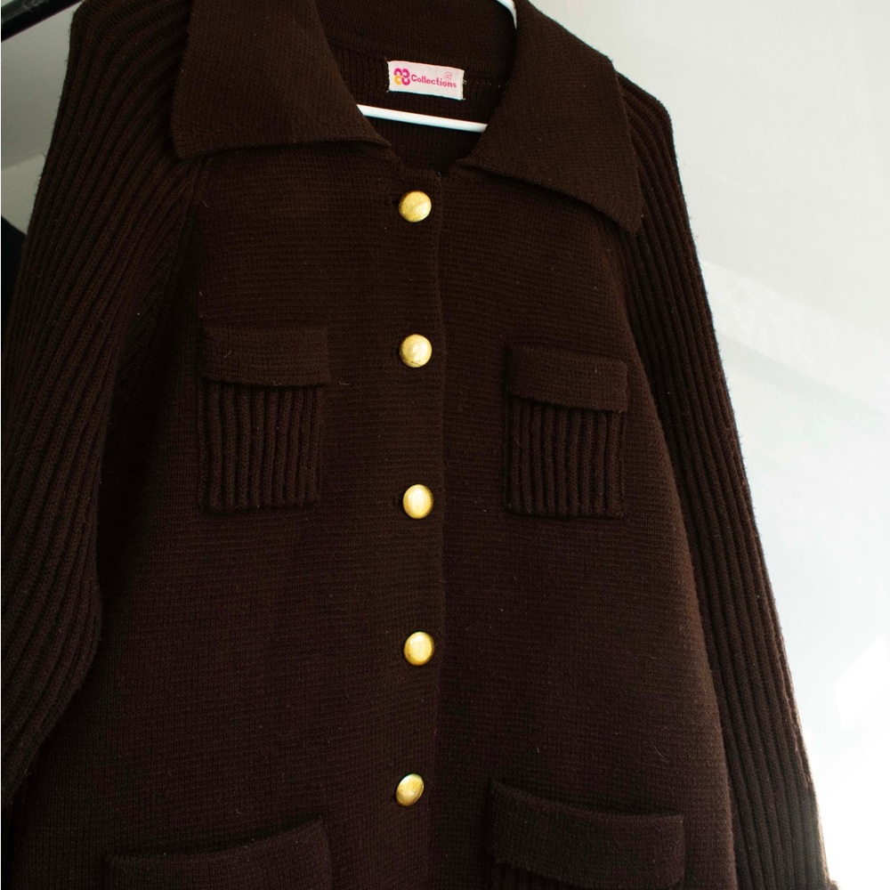 Vintage Elegant Brown Sweater with Gold Accents